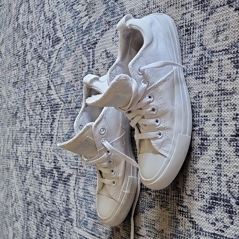 White converse